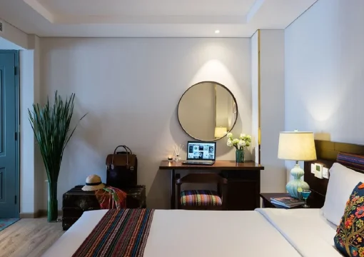 Suite With City View