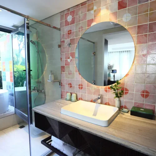 Suite with Garden View and Balcony