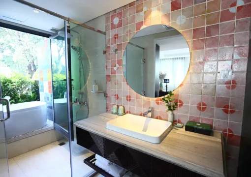 Suite with Garden View and Balcony