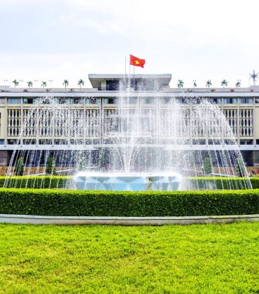 Walkable & Nearby Attractions: The Ultimate Sightseeing Guide from Au Lac Legend Hotel
