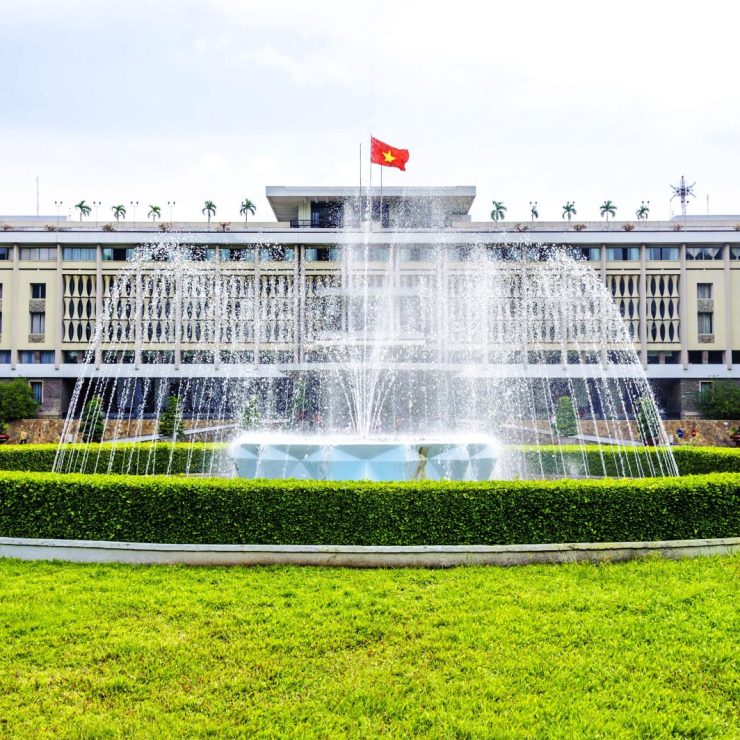 Walkable & Nearby Attractions: The Ultimate Sightseeing Guide from Au Lac Legend Hotel